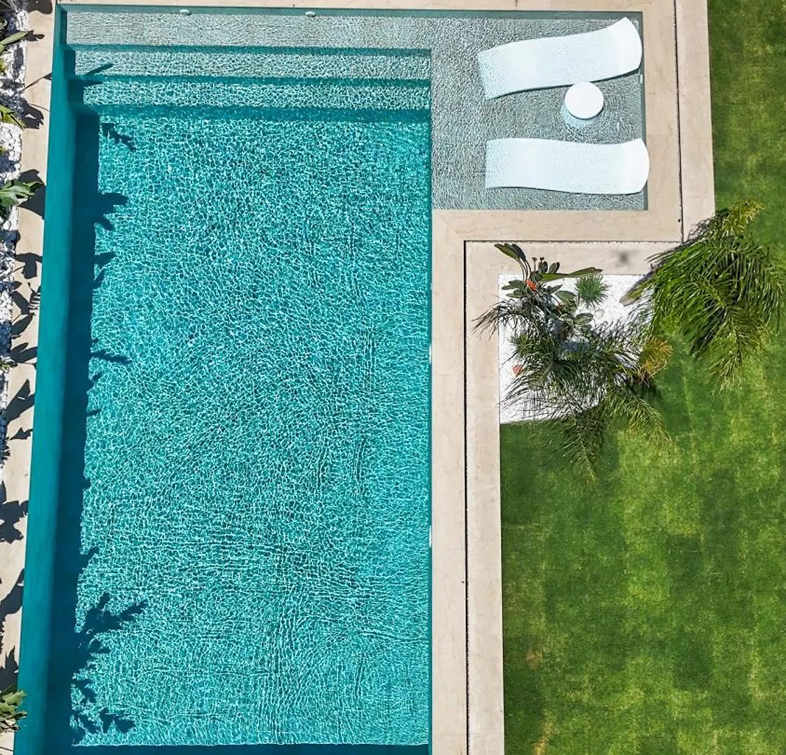 Pera Alacati Çeşme