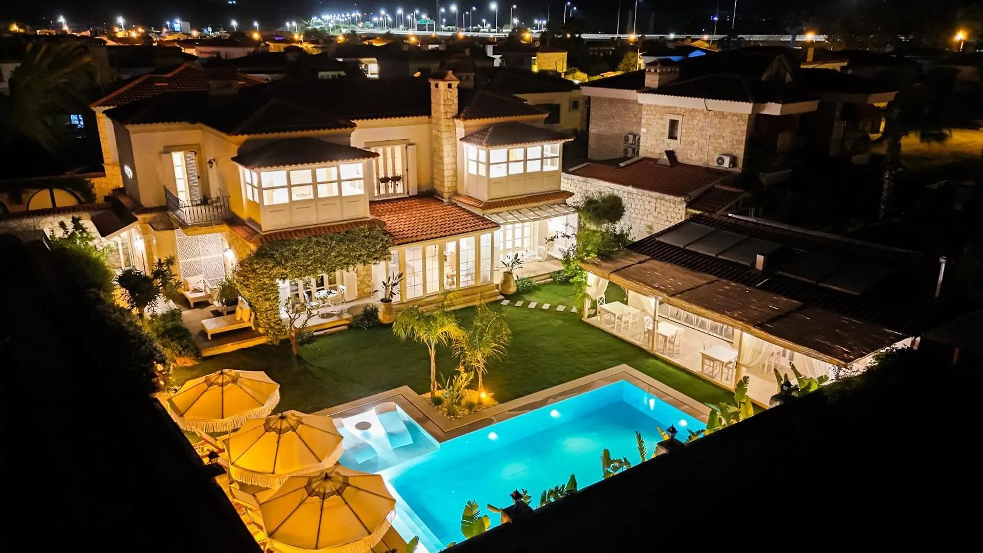 Pera Alacati Çeşme Hotel