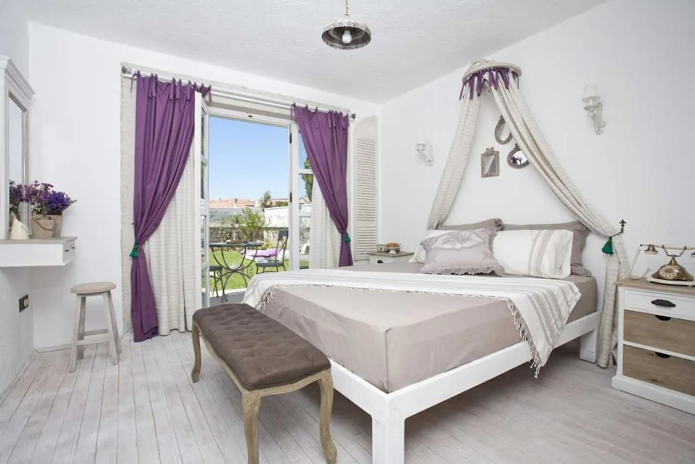 Pera Alacati Cesme